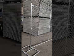 Ein temporärer Zaun aus Metall