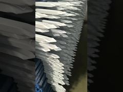 2.0M Länge Pool Rohr Stahlzaun Einfach zu installieren und zu pflegen Schwarz oder angepasste Farbe Option