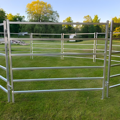 Customized Size And Type Of Horse And Cattle Livestock Farm Fence Board